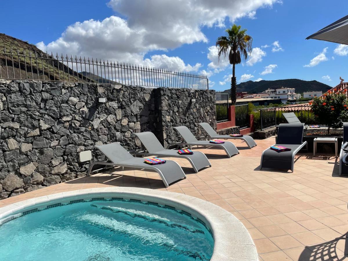 Villa Consuelo - Quiet Location Close To Resorts Buzanada 외부 사진