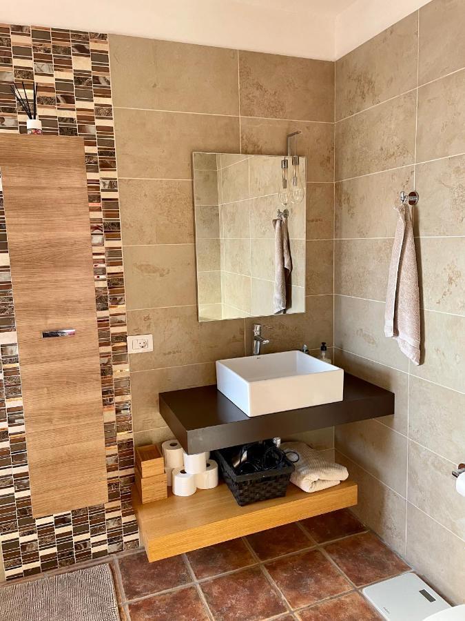 Villa Consuelo - Quiet Location Close To Resorts Buzanada 외부 사진